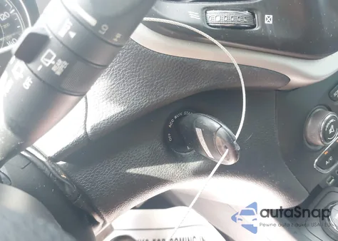 2015 Jeep Cherokee Trailhawk из США, поврежденный, VIN 1C4PJMBS9FW786081